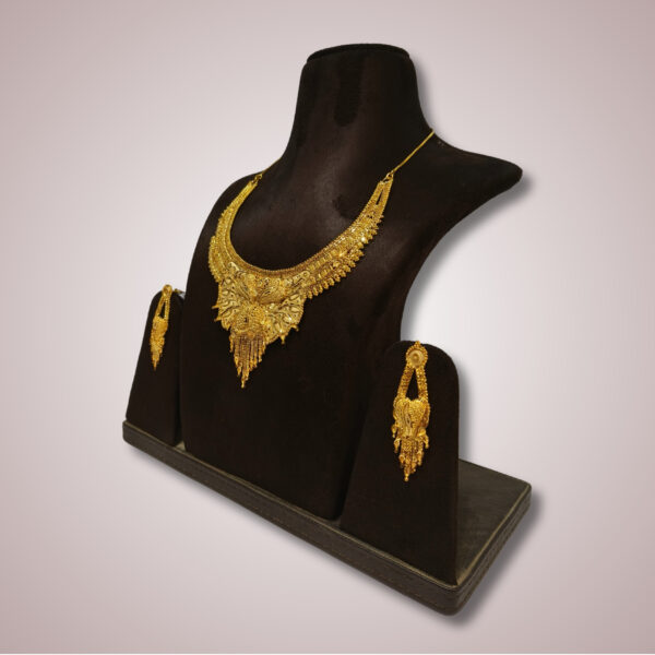 Royal Orchid Bridal Necklace Set - Image 2