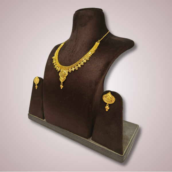 Heeramoti Gold Elegance Set - Image 2