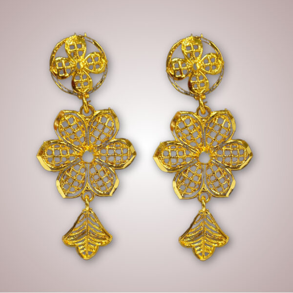 Gulbahaar Haar Set With Matching Earrings - Image 3